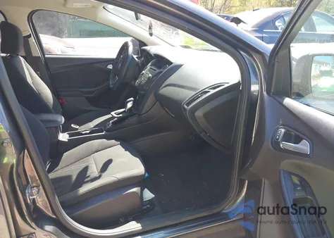 2016 Ford Focus Se из США, поврежденный, VIN 1FADP3F2XGL343680